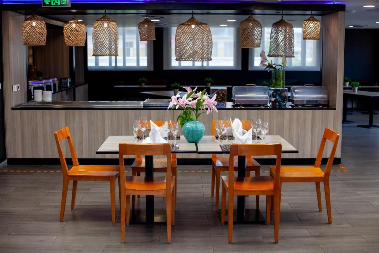 Onomo Hotel Мапуту Екстер'єр фото